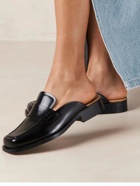 Alohas Alfred slip on mule loafers MULES fit like 8.5 size 40